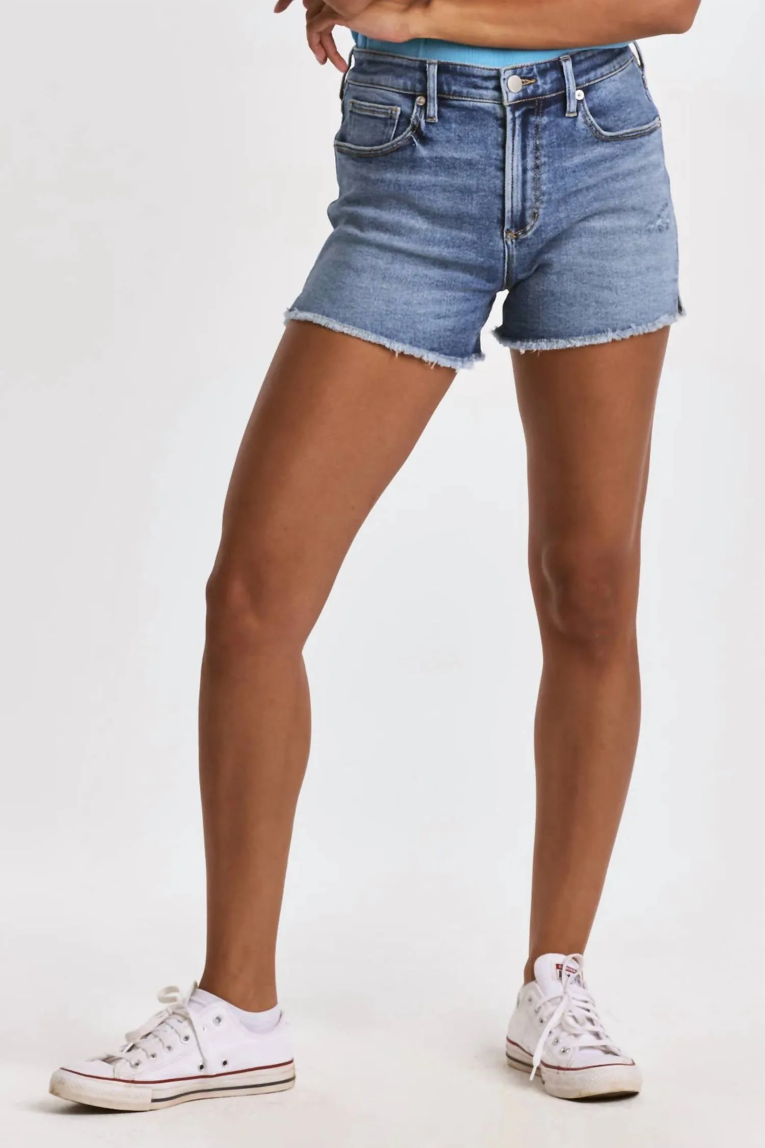 Carrie Cutoff Shorts In Folly Beach