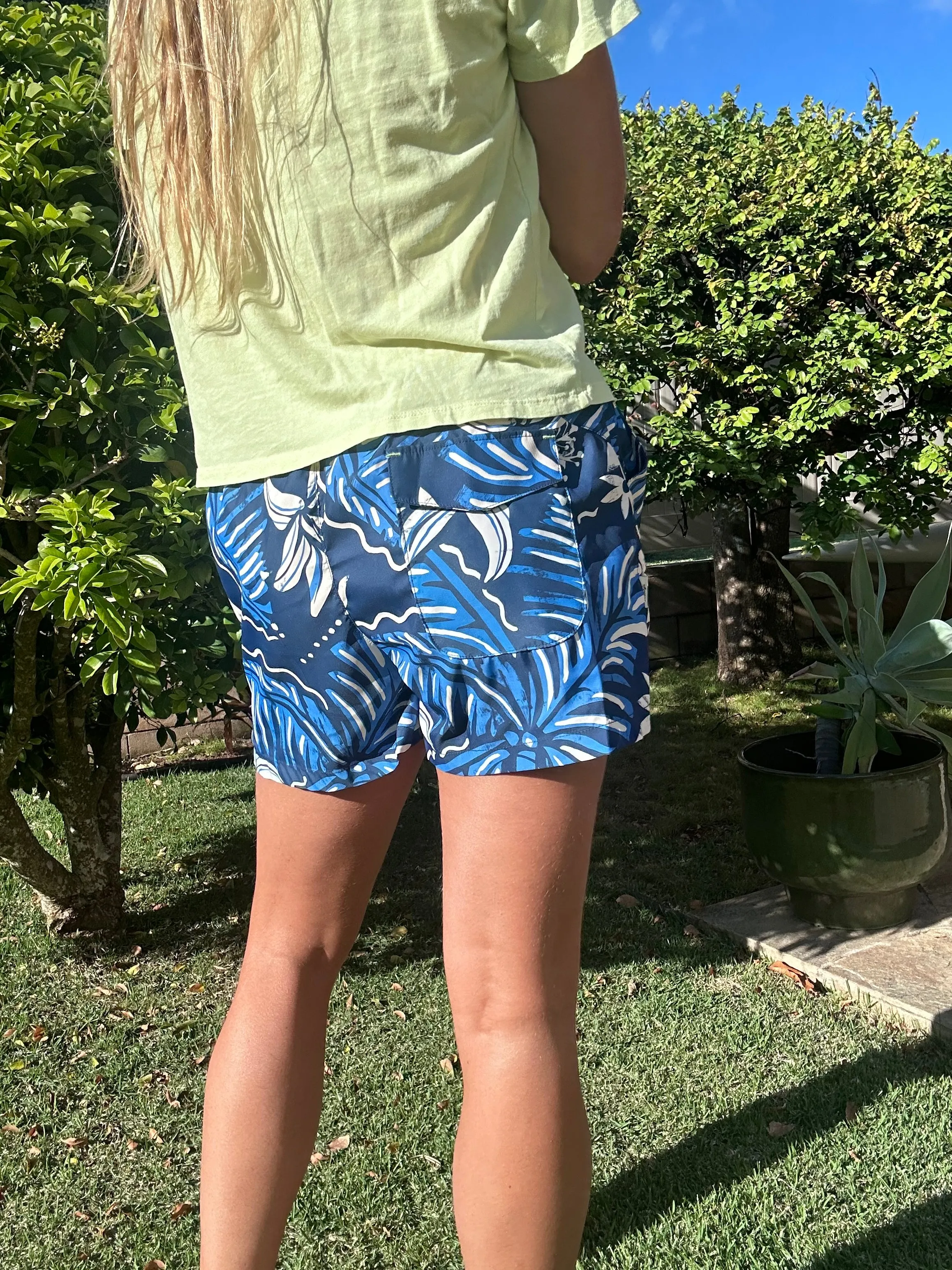 MAAJI Midnight Sky Sand unisex shorts