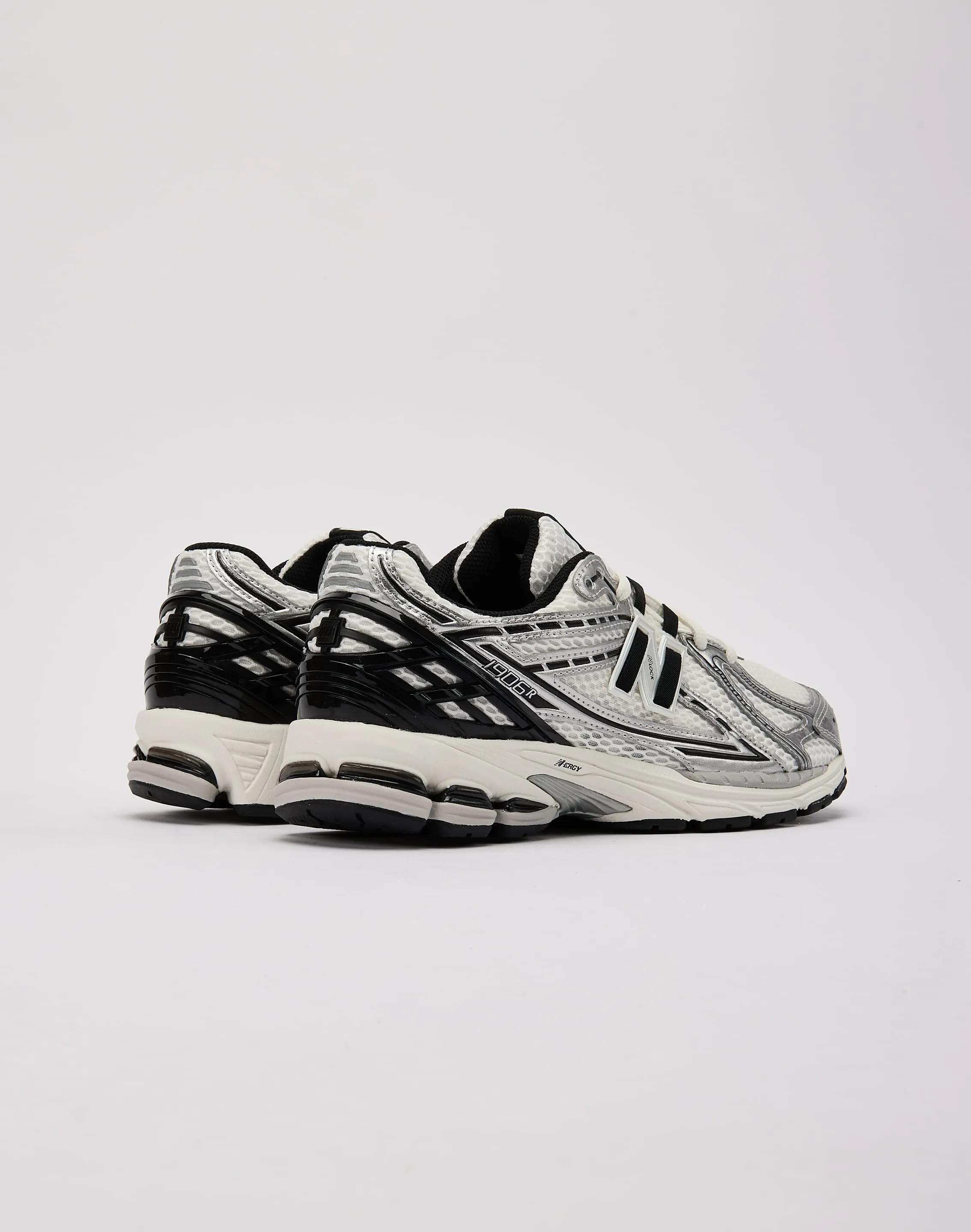 New Balance 1906R