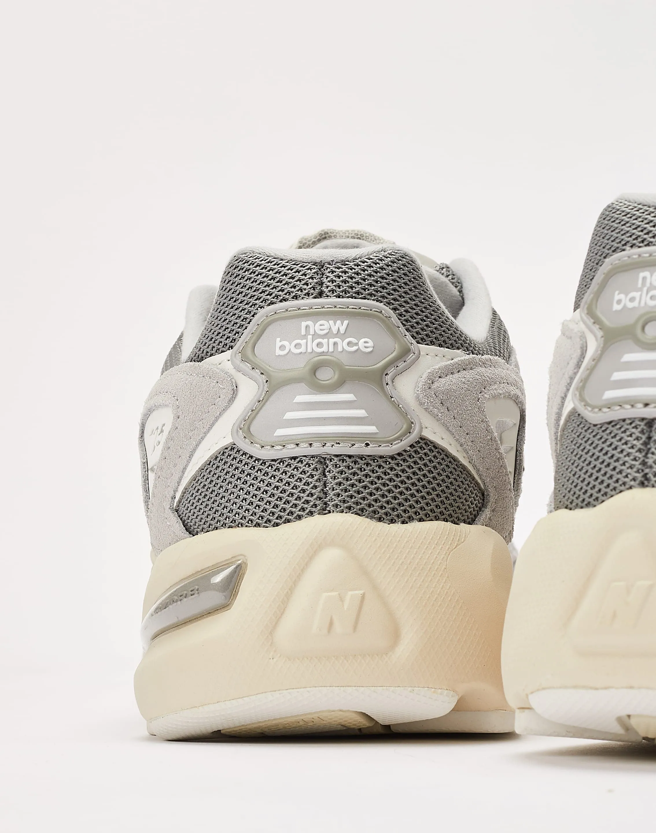 New Balance 725v1