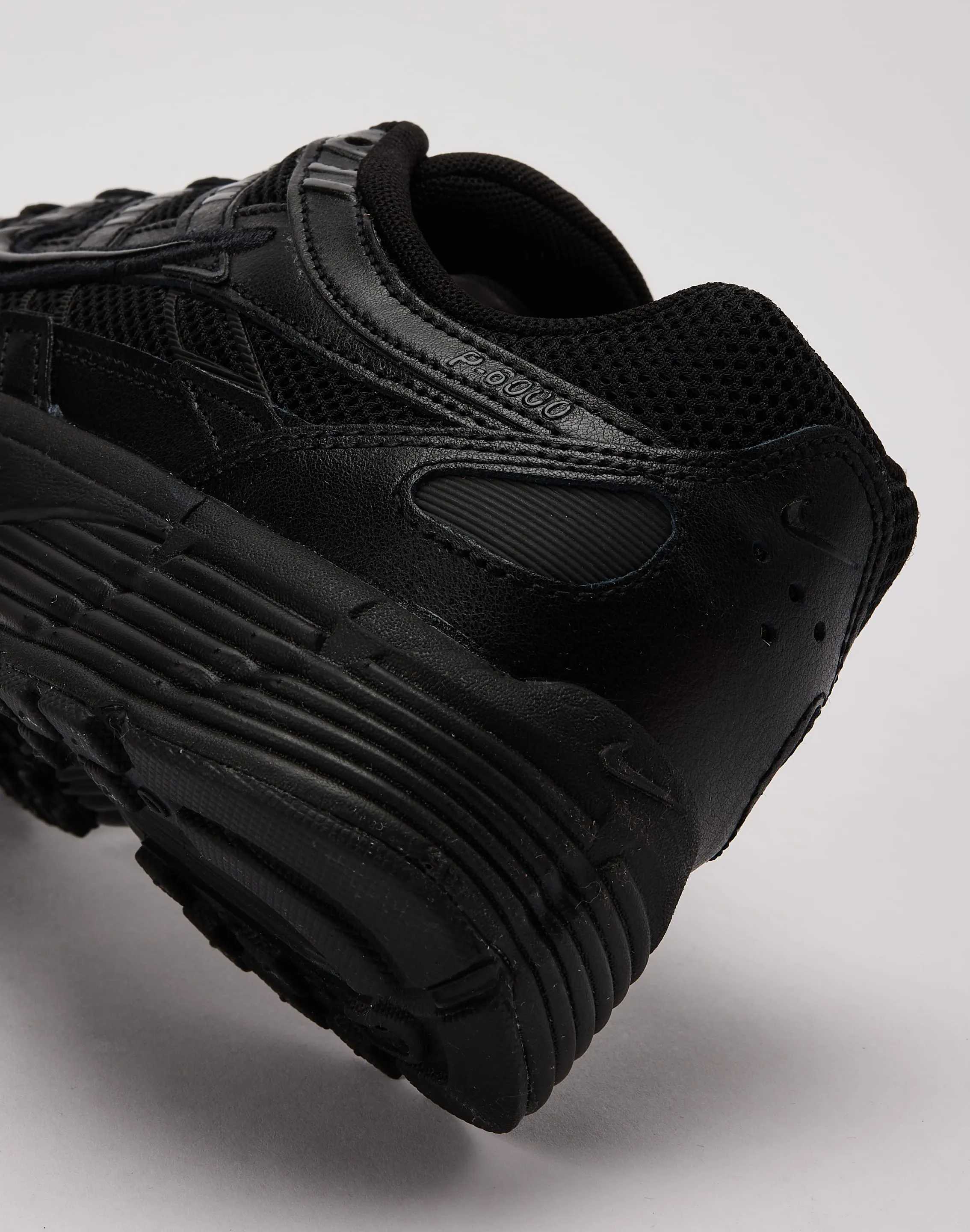 Nike P-6000