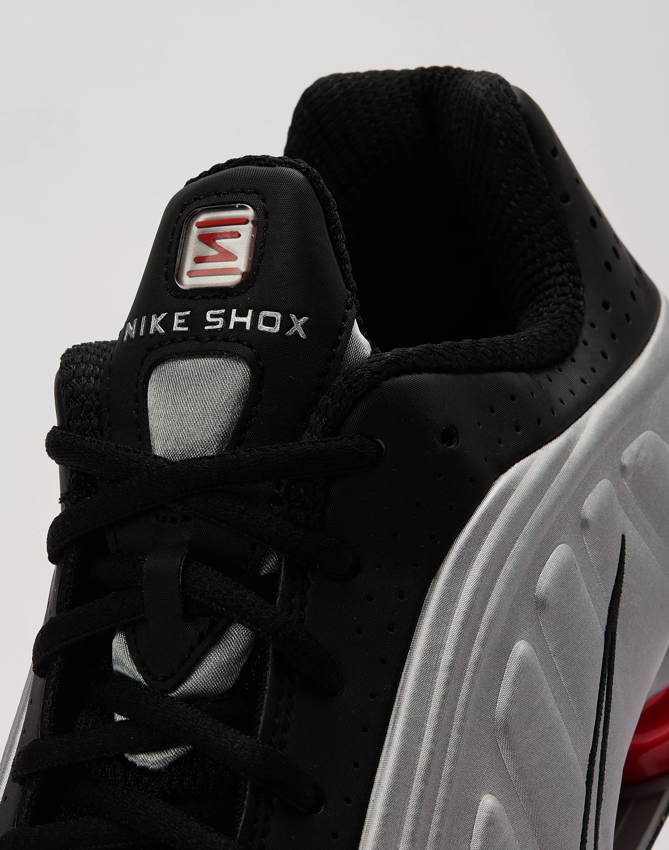 Nike  Shox R4