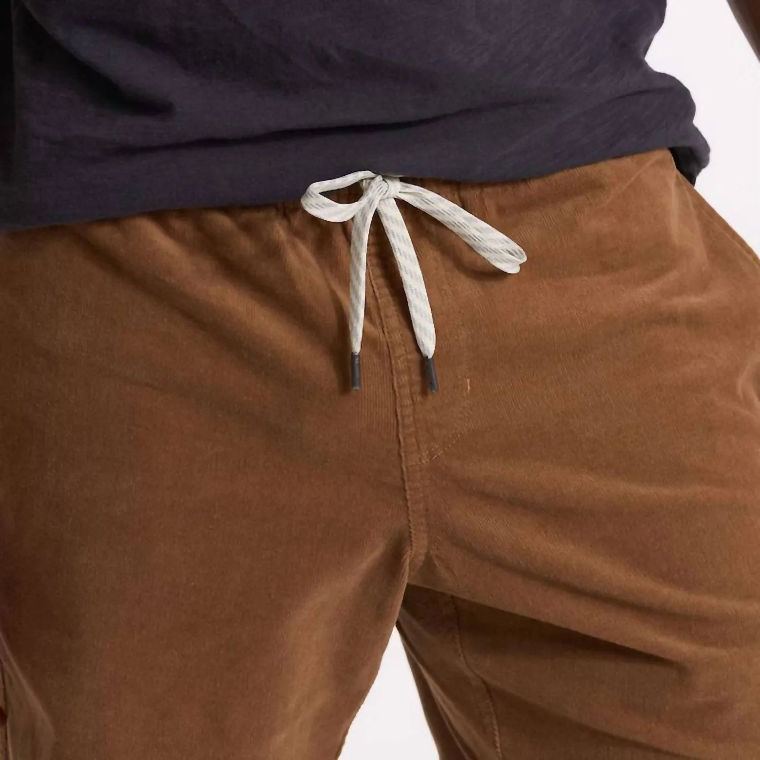 Optimist Short In Camel