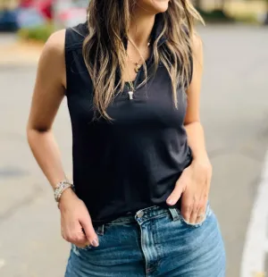 Sleeveless Mock Neck Top In Black