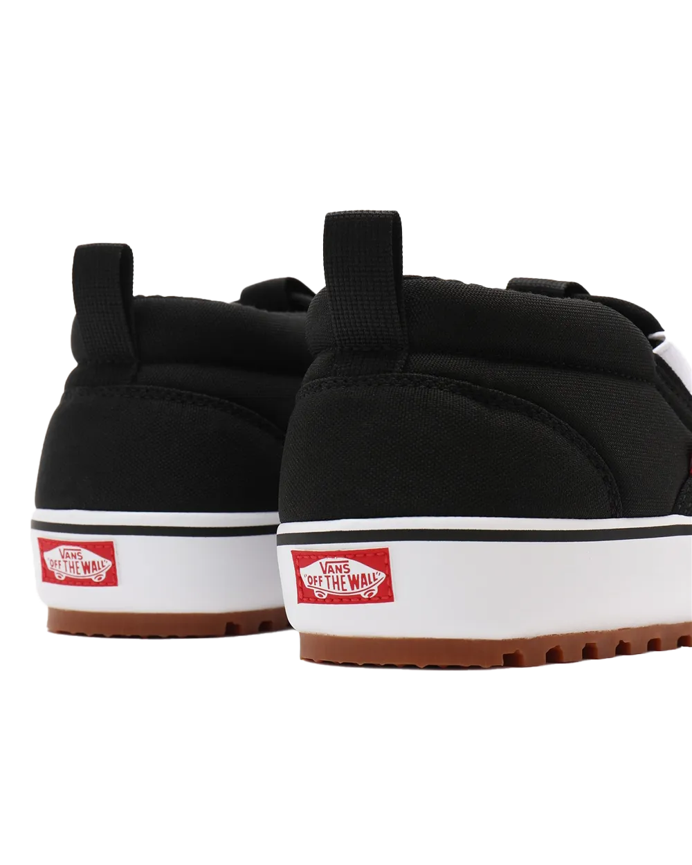 Snow Lodge Slippers in Black & White