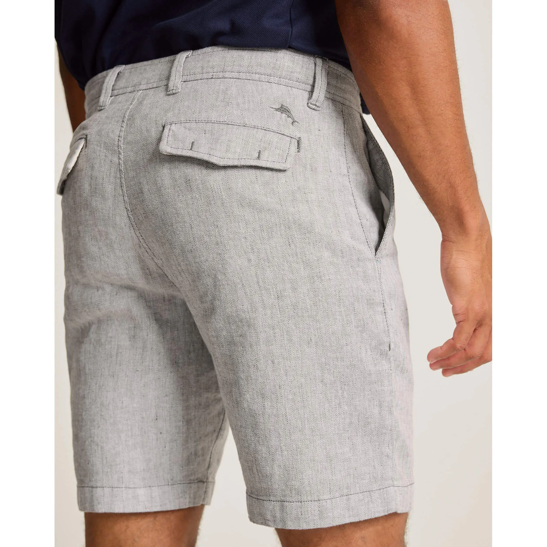 Tommy Bahama Men's 9-Inch Beach Coast Linen Shorts - Bala Shark Mens Tommy Bahama
