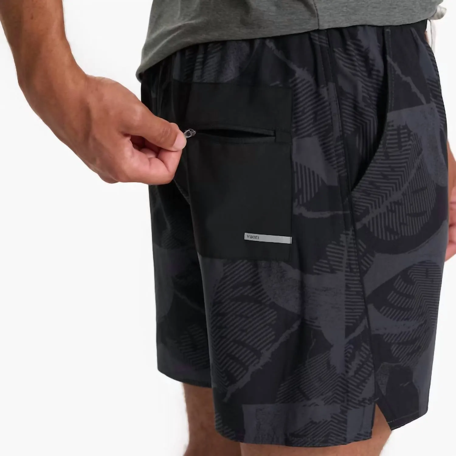 Trail Short In Charcoal Deco