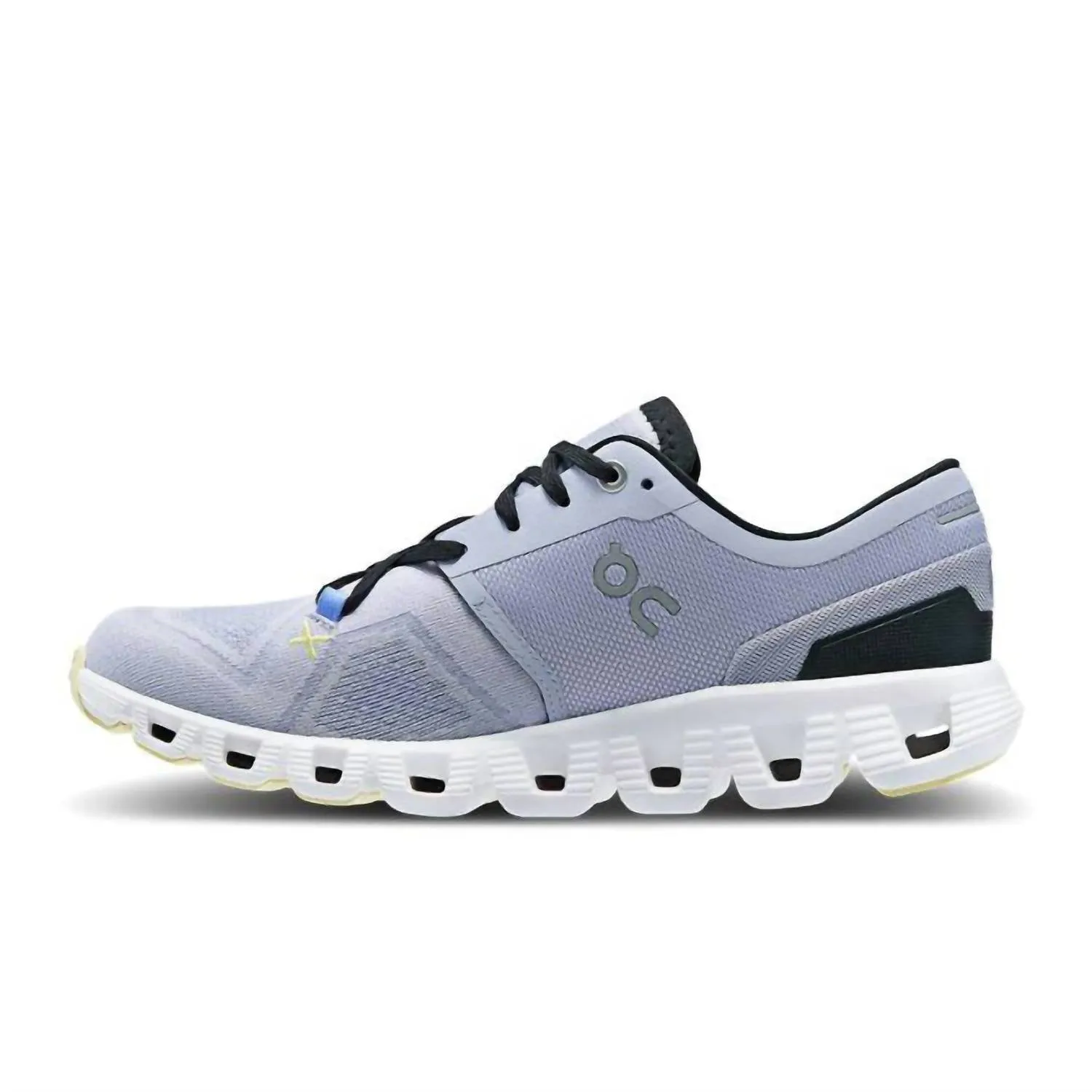 Women In Nimbus/white